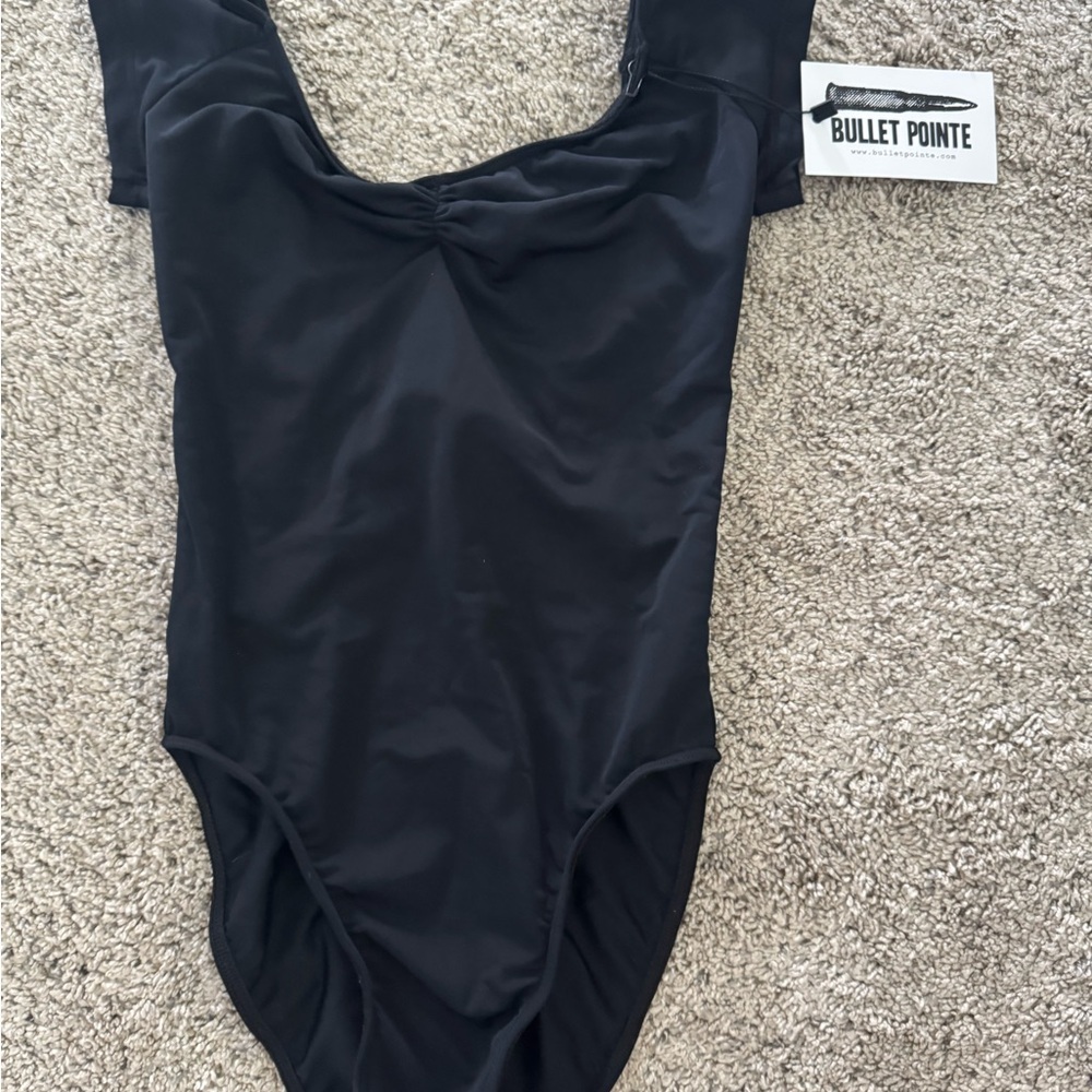 Bullet Pointe cap sleeve black leotard